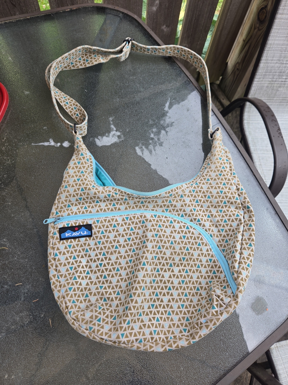 Kavu Beige and Teal Triangle Hobo Shoulder Bag